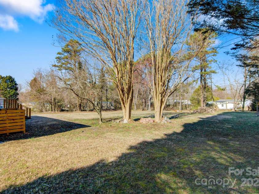 8670 Carroll Street, Hickory, NC 28601.  MLS# CAR4224295, YatesRealty ID 5312. 