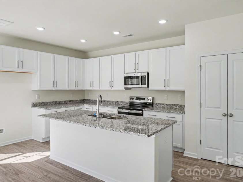 405 Webb Road, Shelby, NC 28152.  MLS# CAR4422603, YatesRealty ID 53120. 