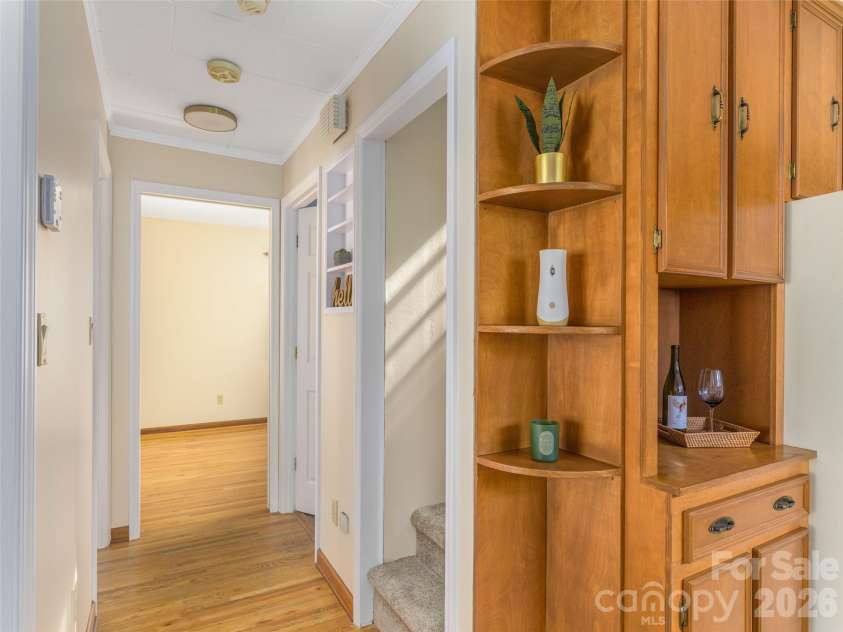 135 Patton Avenue, Canton, NC 28716.  MLS# CAR4428642, YatesRealty ID 53122. 