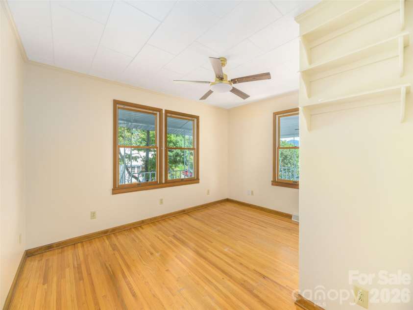 135 Patton Avenue, Canton, NC 28716.  MLS# CAR4428642, YatesRealty ID 53122. 