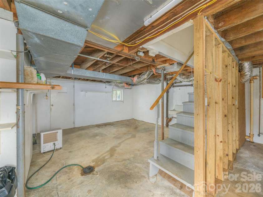 135 Patton Avenue, Canton, NC 28716.  MLS# CAR4428642, YatesRealty ID 53122. 