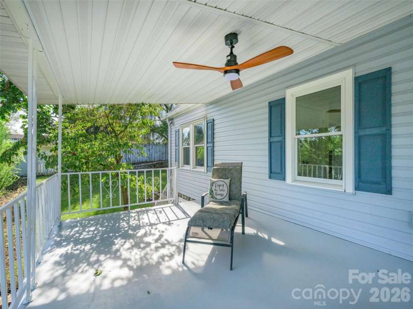 135 Patton Avenue, Canton, NC 28716.  MLS# CAR4428642, YatesRealty ID 53122. 