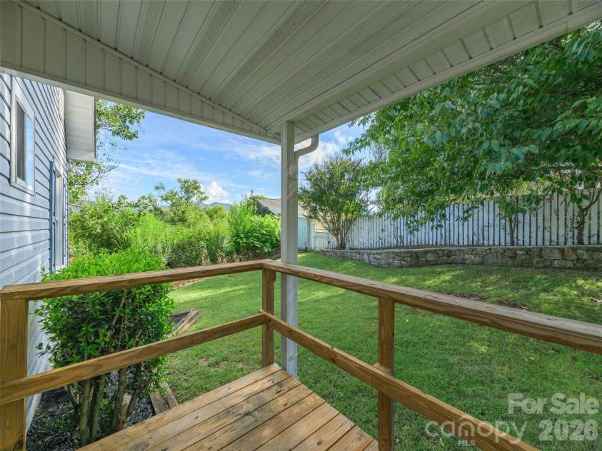135 Patton Avenue, Canton, NC 28716.  MLS# CAR4428642, YatesRealty ID 53122. 
