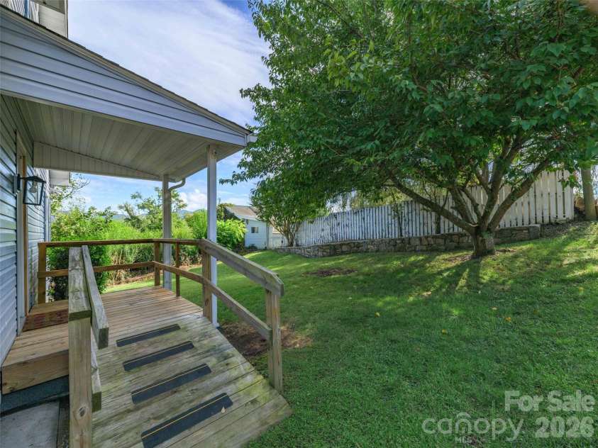 135 Patton Avenue, Canton, NC 28716.  MLS# CAR4428642, YatesRealty ID 53122. 