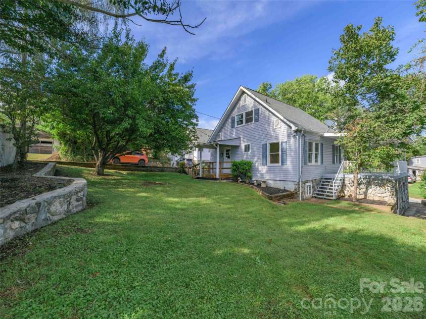 135 Patton Avenue, Canton, NC 28716.  MLS# CAR4428642, YatesRealty ID 53122. 