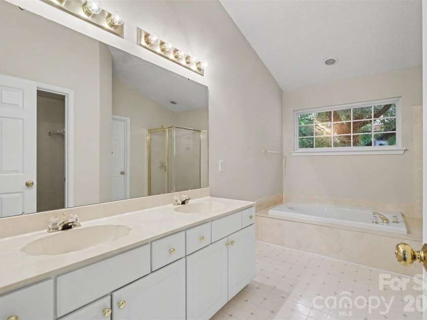 4153 Griswell Drive, Concord, NC 28027.  MLS# CAR4428484, YatesRealty ID 53123. 