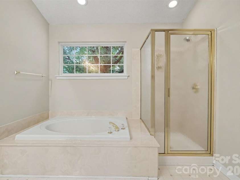 4153 Griswell Drive, Concord, NC 28027.  MLS# CAR4428484, YatesRealty ID 53123. 