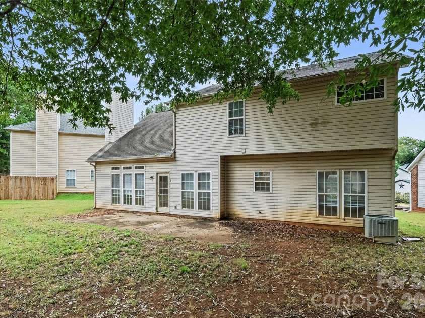 4153 Griswell Drive, Concord, NC 28027.  MLS# CAR4428484, YatesRealty ID 53123. 