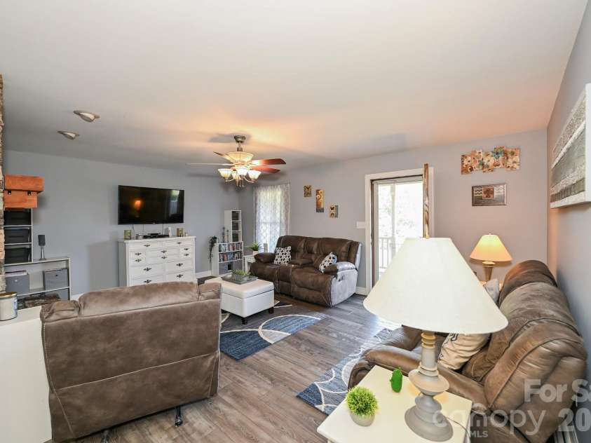 5526 Old Kennedy Ford Road, Marshville, NC 28103.  MLS# CAR4427032, YatesRealty ID 53125. 