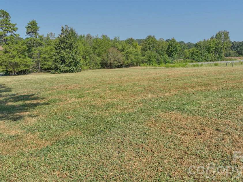5526 Old Kennedy Ford Road, Marshville, NC 28103.  MLS# CAR4427032, YatesRealty ID 53125. Front Yard View
