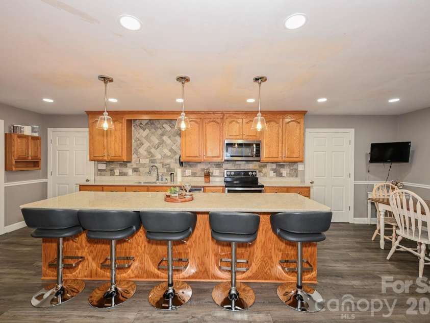 5526 Old Kennedy Ford Road, Marshville, NC 28103.  MLS# CAR4427032, YatesRealty ID 53125. Kitchen
