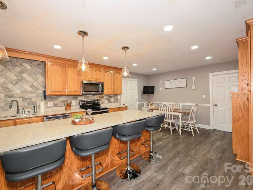 5526 Old Kennedy Ford Road, Marshville, NC 28103.  MLS# CAR4427032, YatesRealty ID 53125. Kitchen