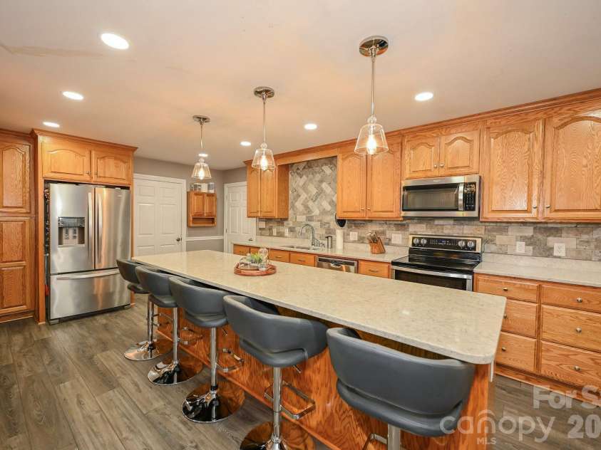 5526 Old Kennedy Ford Road, Marshville, NC 28103.  MLS# CAR4427032, YatesRealty ID 53125. Kitchen