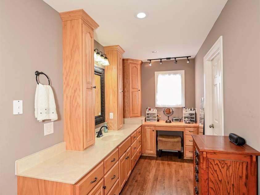 5526 Old Kennedy Ford Road, Marshville, NC 28103.  MLS# CAR4427032, YatesRealty ID 53125. Primary Bath