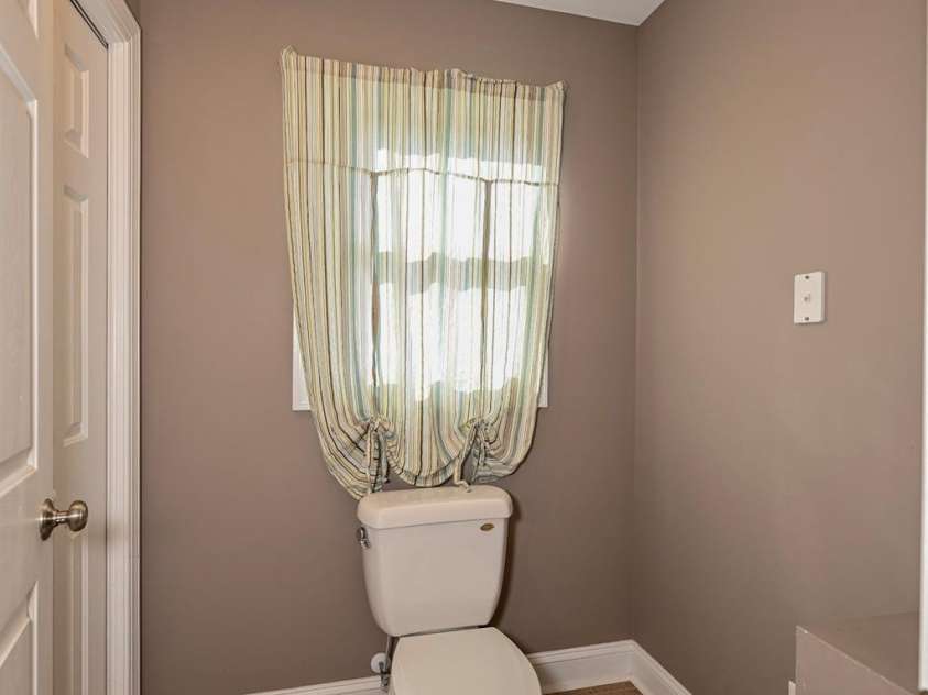 5526 Old Kennedy Ford Road, Marshville, NC 28103.  MLS# CAR4427032, YatesRealty ID 53125. Primary Bath