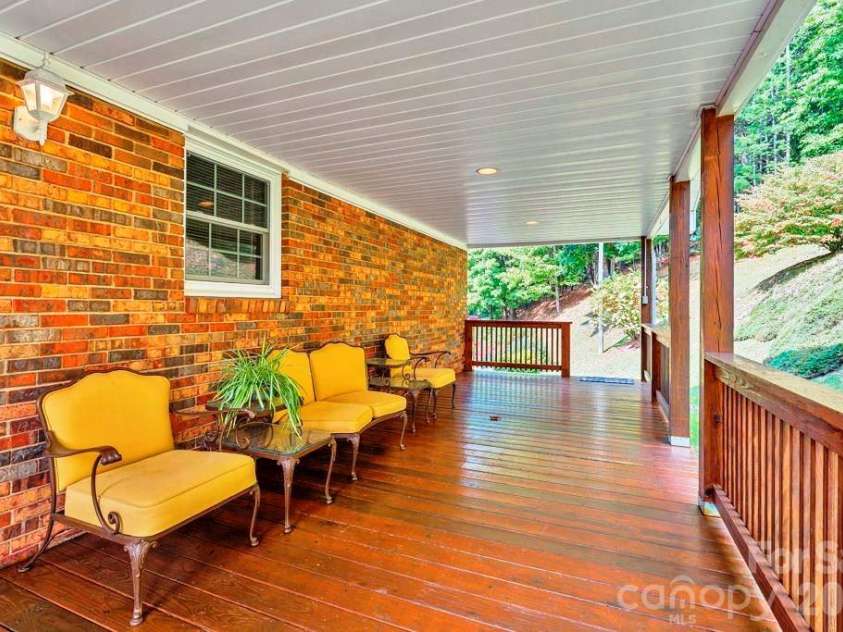 6762 US Highway 421 Highway, Vilas, NC 28692.  MLS# CAR4428654, YatesRealty ID 53126. 