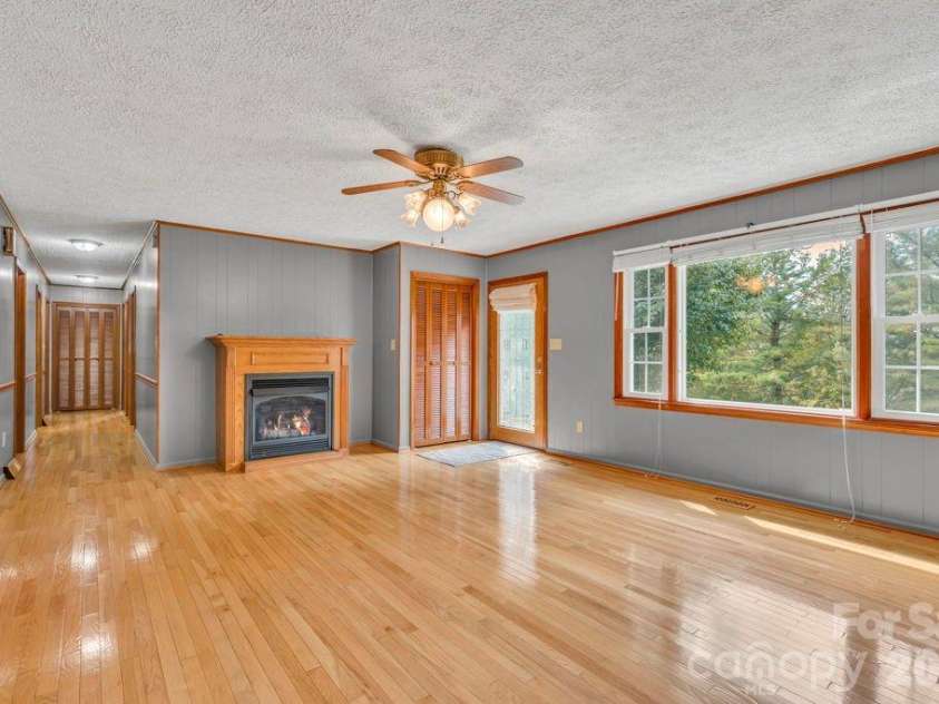 6762 US Highway 421 Highway, Vilas, NC 28692.  MLS# CAR4428654, YatesRealty ID 53126. 