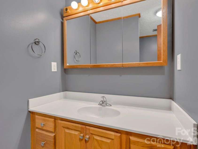 6762 US Highway 421 Highway, Vilas, NC 28692.  MLS# CAR4428654, YatesRealty ID 53126. 