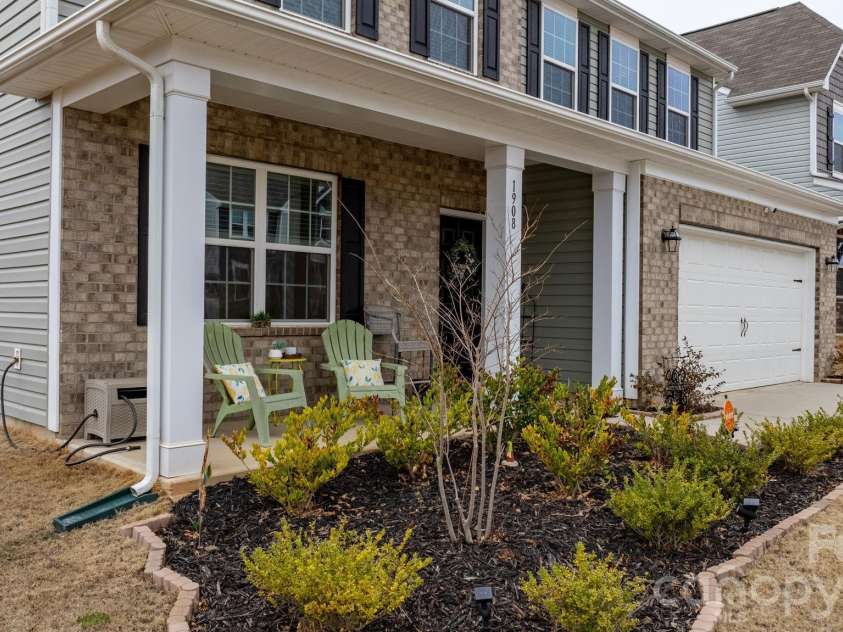 1908 Lowland Shade Court, Maiden, NC 28650.  MLS# CAR4350942, YatesRealty ID 5313. 