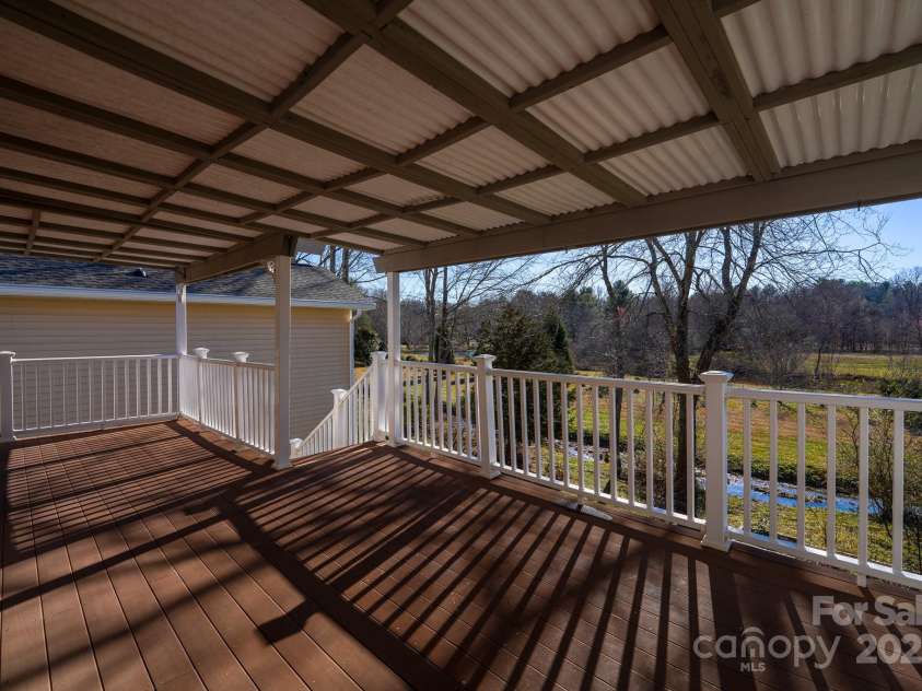 369 Highland Golf Drive, Flat Rock, NC 28731.  MLS# CAR4224826, YatesRealty ID 5313. 