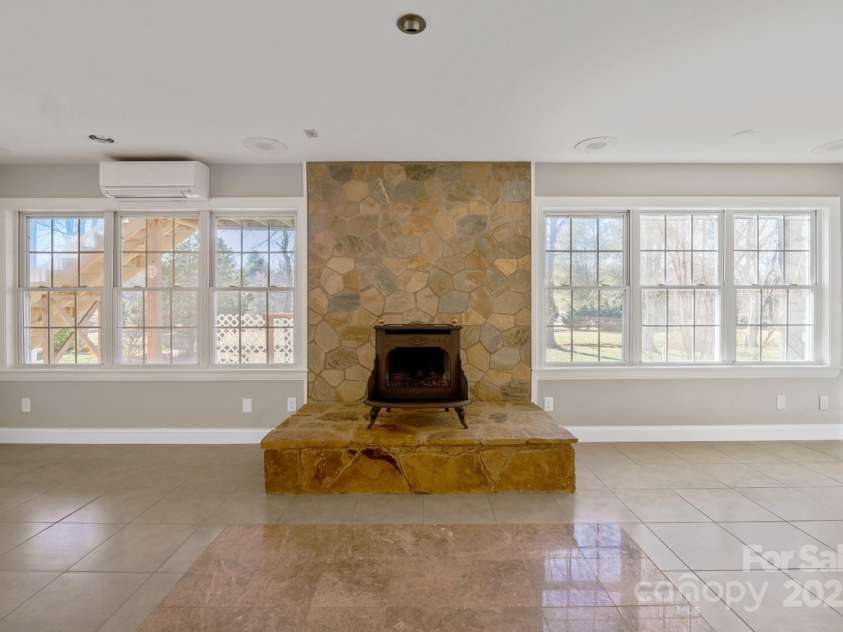 369 Highland Golf Drive, Flat Rock, NC 28731.  MLS# CAR4224826, YatesRealty ID 5313. 