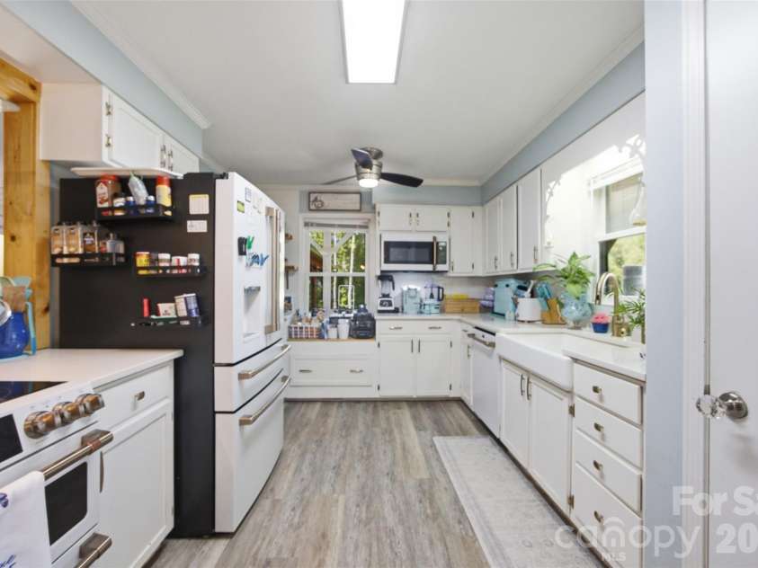 995 Bethel School Road, Clover, SC 29710.  MLS# CAR4421886, YatesRealty ID 53130. 