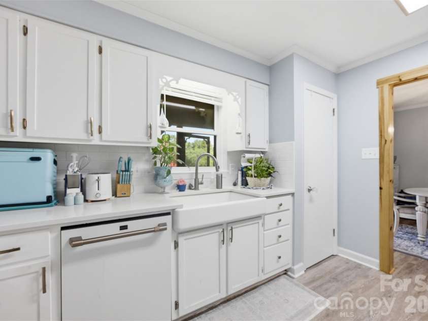 995 Bethel School Road, Clover, SC 29710.  MLS# CAR4421886, YatesRealty ID 53130. 