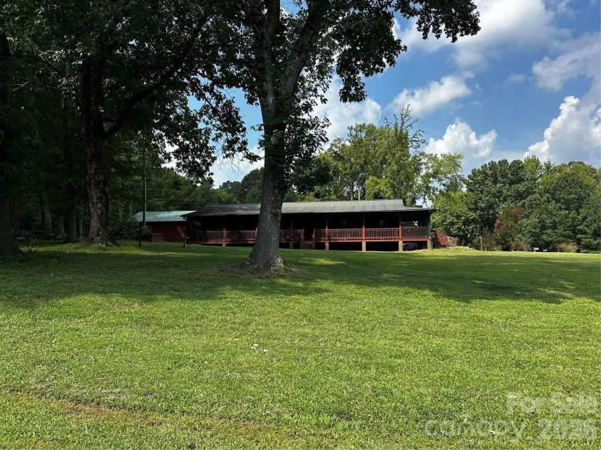 995 Bethel School Road, Clover, SC 29710.  MLS# CAR4421886, YatesRealty ID 53130. 