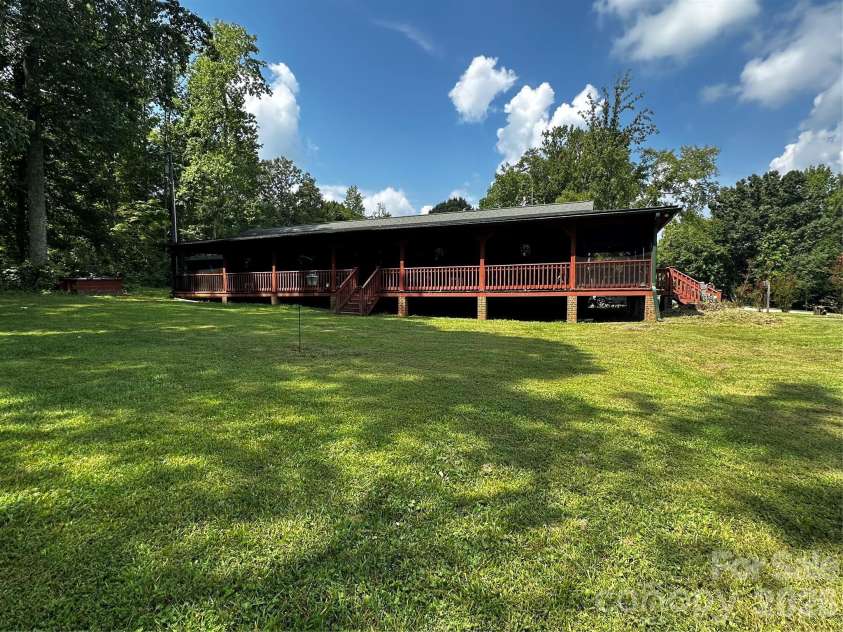 995 Bethel School Road, Clover, SC 29710.  MLS# CAR4421886, YatesRealty ID 53130. 