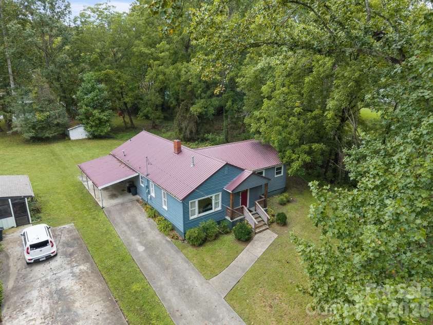 105 Robinson Avenue, Brevard, NC 28712.  MLS# CAR4427338, YatesRealty ID 53132. Aerial