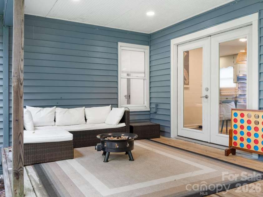 105 Robinson Avenue, Brevard, NC 28712.  MLS# CAR4427338, YatesRealty ID 53132. Porch