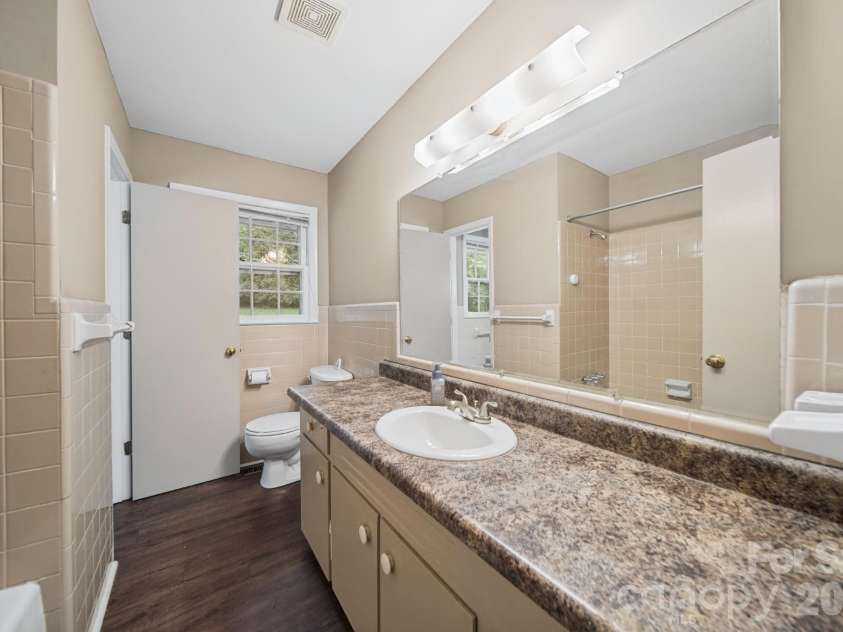 204 Breslin Street, Wadesboro, NC 28170.  MLS# CAR4425795, YatesRealty ID 53133. Bath