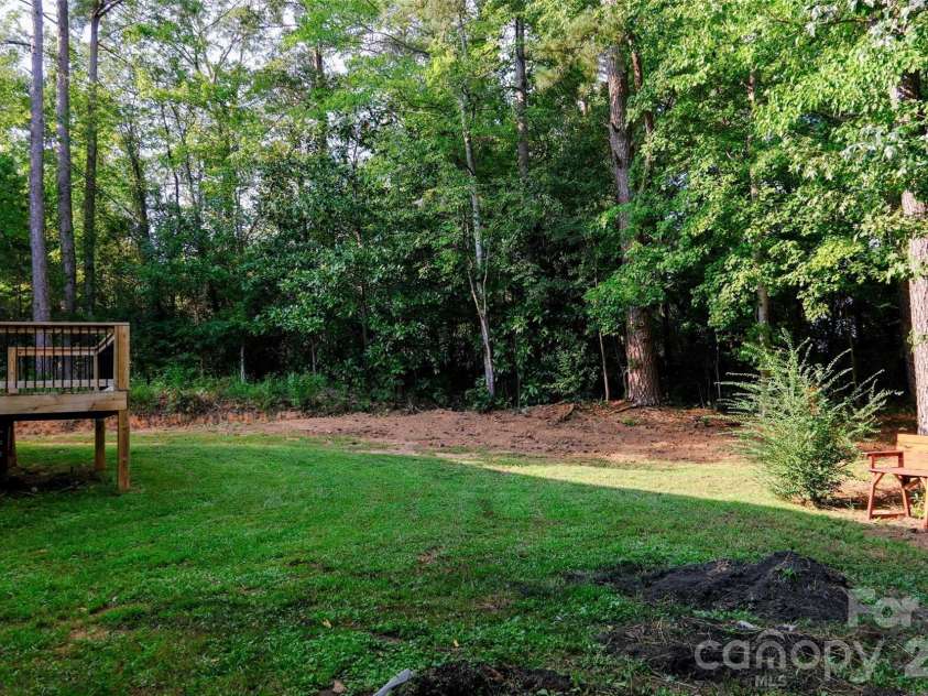 524 Asbury Drive, Landrum, SC 29356.  MLS# CAR4428631, YatesRealty ID 53134. 