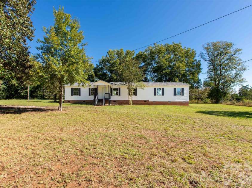 6177 Shiloh Unity Road, Lancaster, SC 29720.  MLS# CAR4426217, YatesRealty ID 53135. 