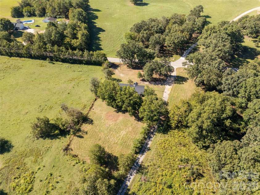 6177 Shiloh Unity Road, Lancaster, SC 29720.  MLS# CAR4426217, YatesRealty ID 53135. 