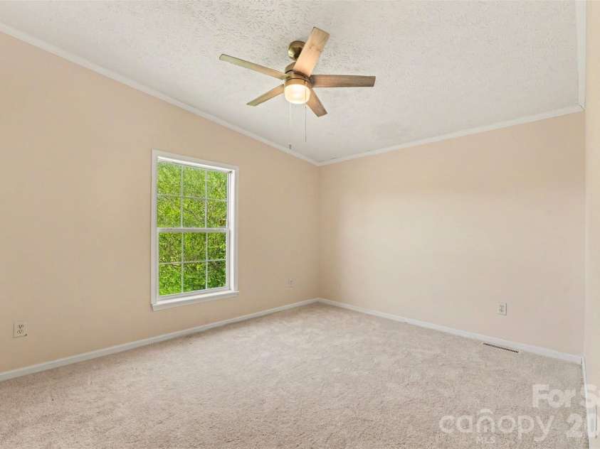 100 Acreview Lane, Maiden, NC 28650.  MLS# CAR4353849, YatesRealty ID 5314. Third Bedroom