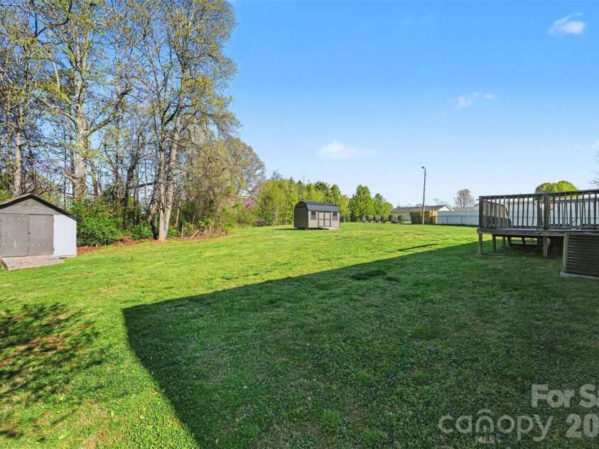 100 Acreview Lane, Maiden, NC 28650.  MLS# CAR4353849, YatesRealty ID 5314. Two outbuildings- one with electric