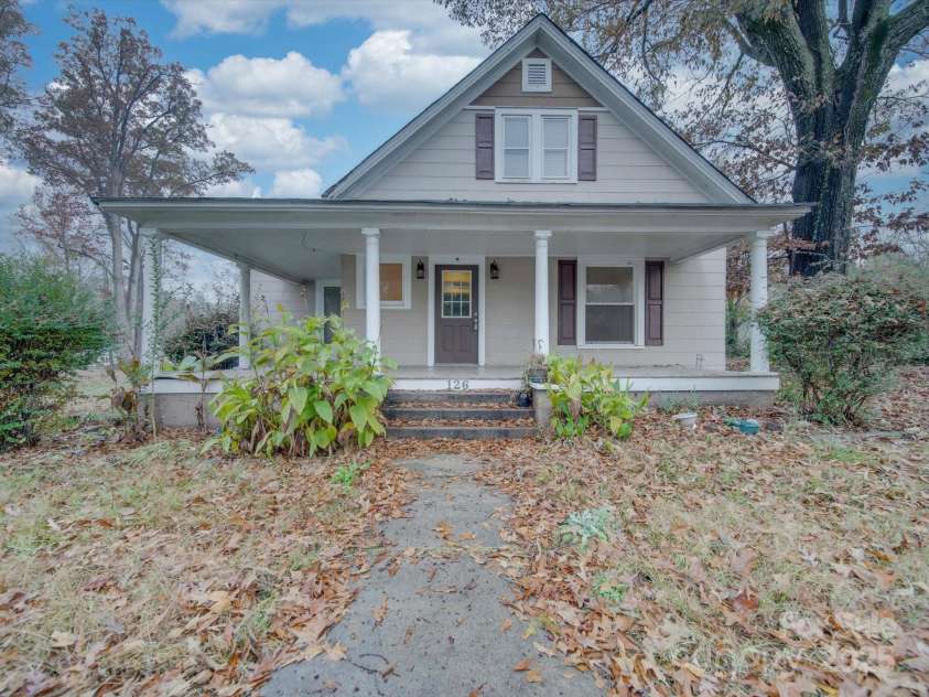 126 Division Avenue, Salisbury, NC 28144.  MLS# CAR4200804, YatesRealty ID 5314. Front of house