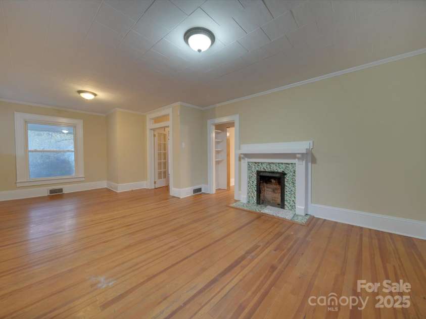 126 Division Avenue, Salisbury, NC 28144.  MLS# CAR4200804, YatesRealty ID 5314. Living room