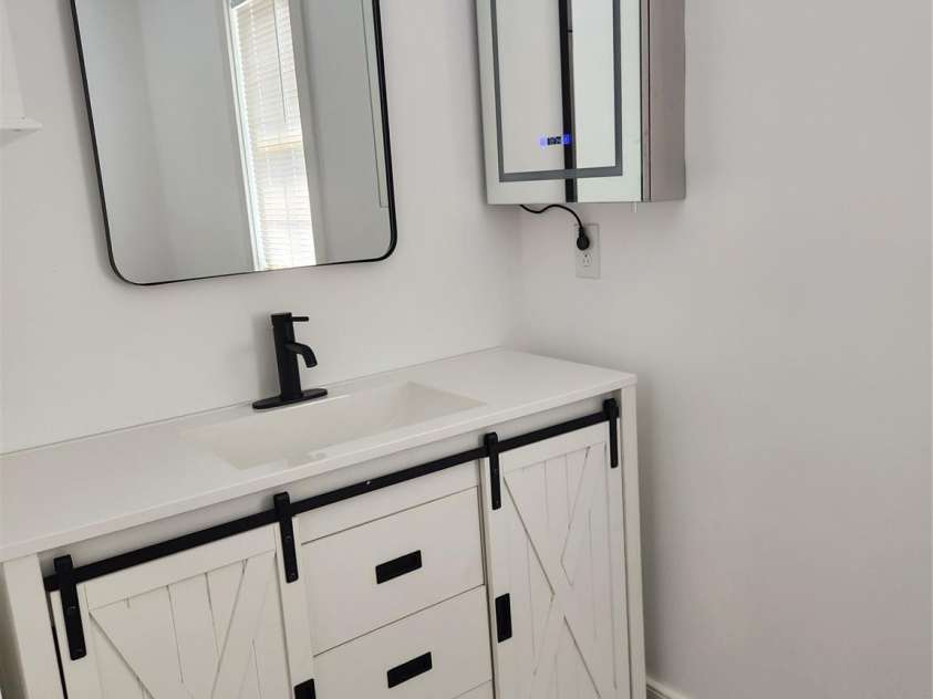 71 Hornot Circle, Asheville, NC 28806.  MLS# CAR4428572, YatesRealty ID 53141. Bath