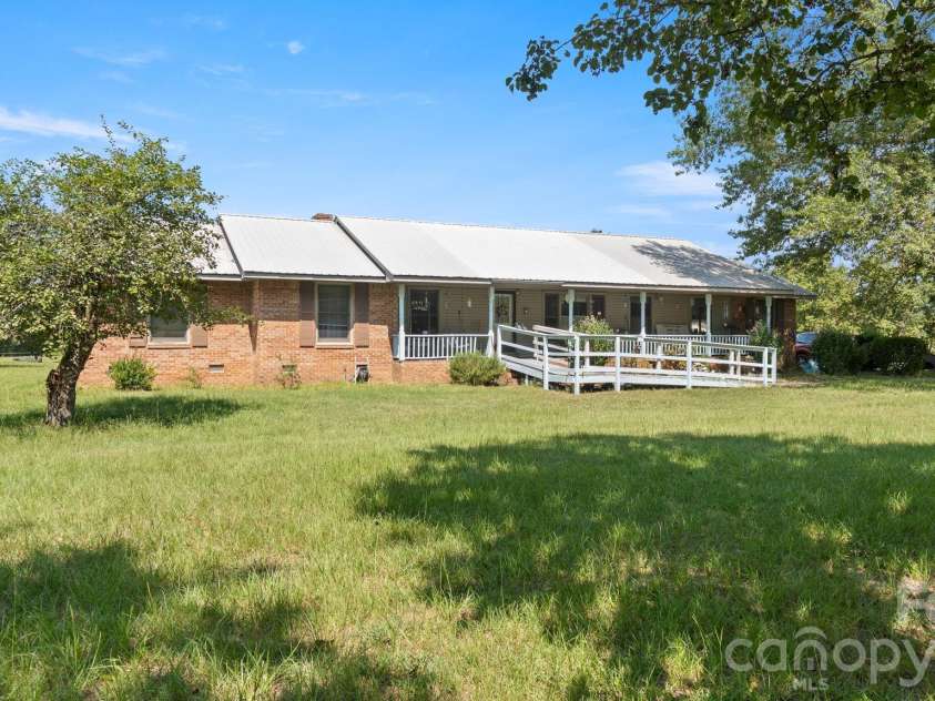 318 McFarlan Road, Morven, NC 28119.  MLS# CAR4427388, YatesRealty ID 53142. 