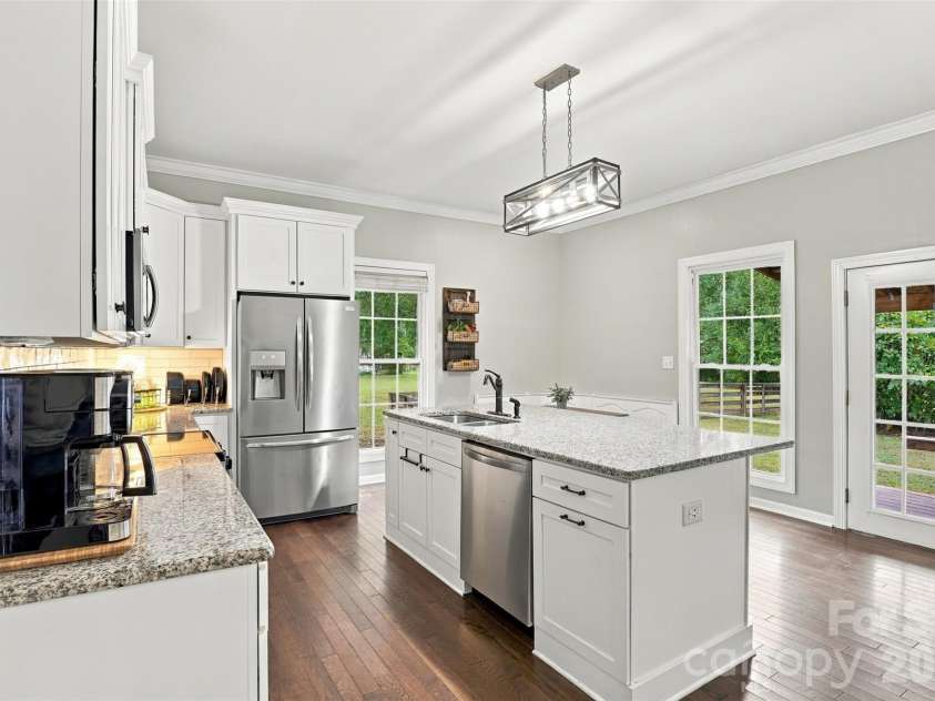 360 Oak Drive, McConnells, SC 29726.  MLS# CAR4420935, YatesRealty ID 53143. 