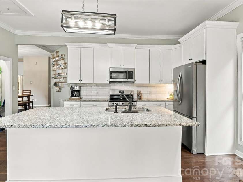 360 Oak Drive, McConnells, SC 29726.  MLS# CAR4420935, YatesRealty ID 53143. 