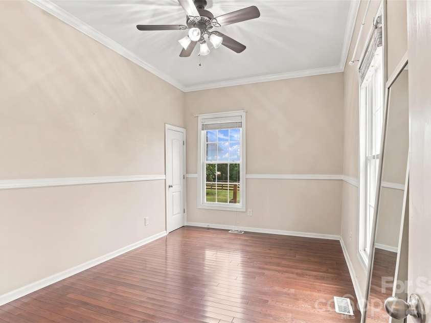 360 Oak Drive, McConnells, SC 29726.  MLS# CAR4420935, YatesRealty ID 53143. 