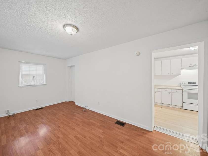 1435 Green Circle Drive, Gastonia, NC 28054.  MLS# CAR4426113, YatesRealty ID 53144. 