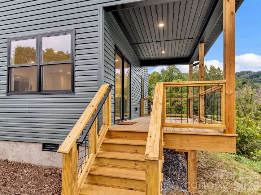 98 Mcelroy Street, Waynesville, NC 28786.  MLS# CAR4428599, YatesRealty ID 53145. 
