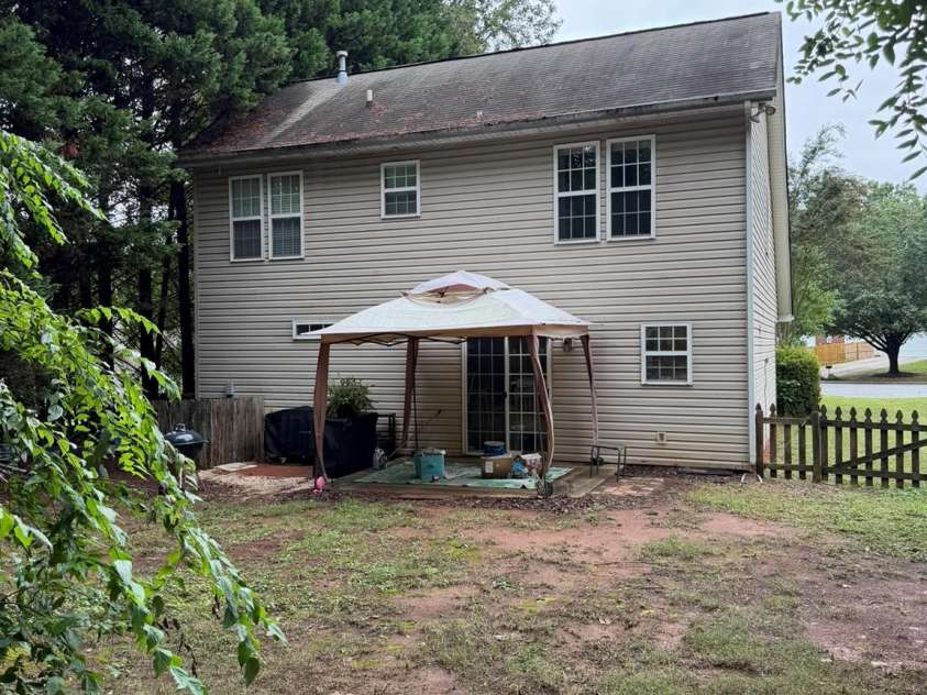 2320 Chantilly Court, Kannapolis, NC 28081.  MLS# CAR4428392, YatesRealty ID 53146. 