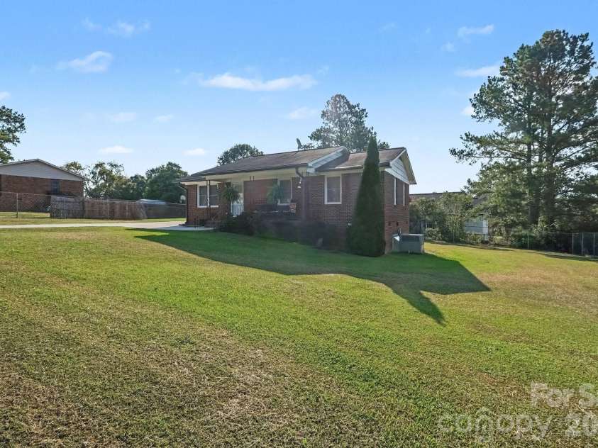 645 Pine Ridge Road, Chester, SC 29706.  MLS# CAR4427459, YatesRealty ID 53147. 