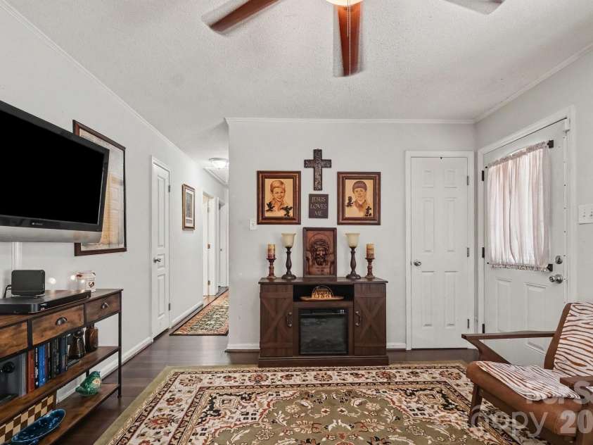 645 Pine Ridge Road, Chester, SC 29706.  MLS# CAR4427459, YatesRealty ID 53147. 