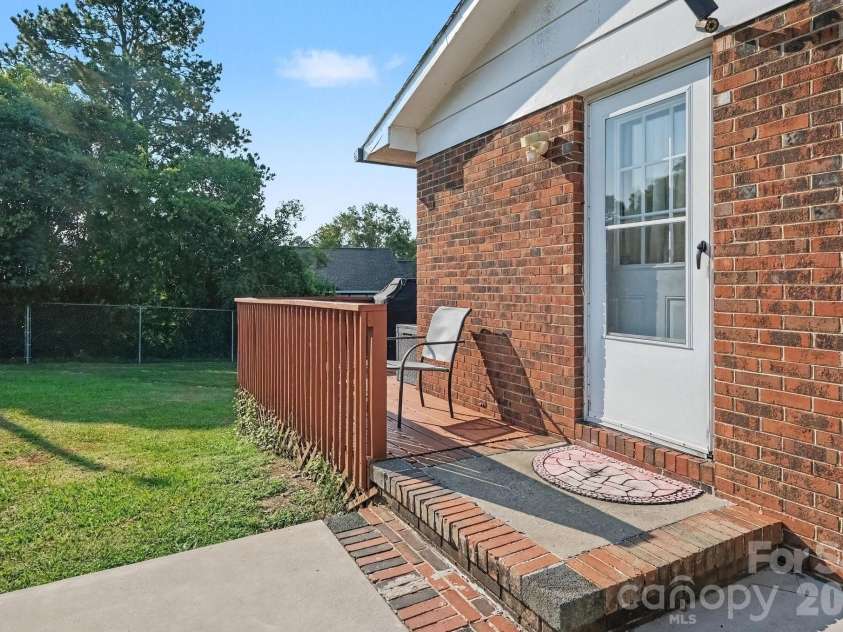 645 Pine Ridge Road, Chester, SC 29706.  MLS# CAR4427459, YatesRealty ID 53147. 